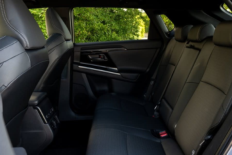 Subaru-Solterra_EU-Version-2023-1280-2e.jpg