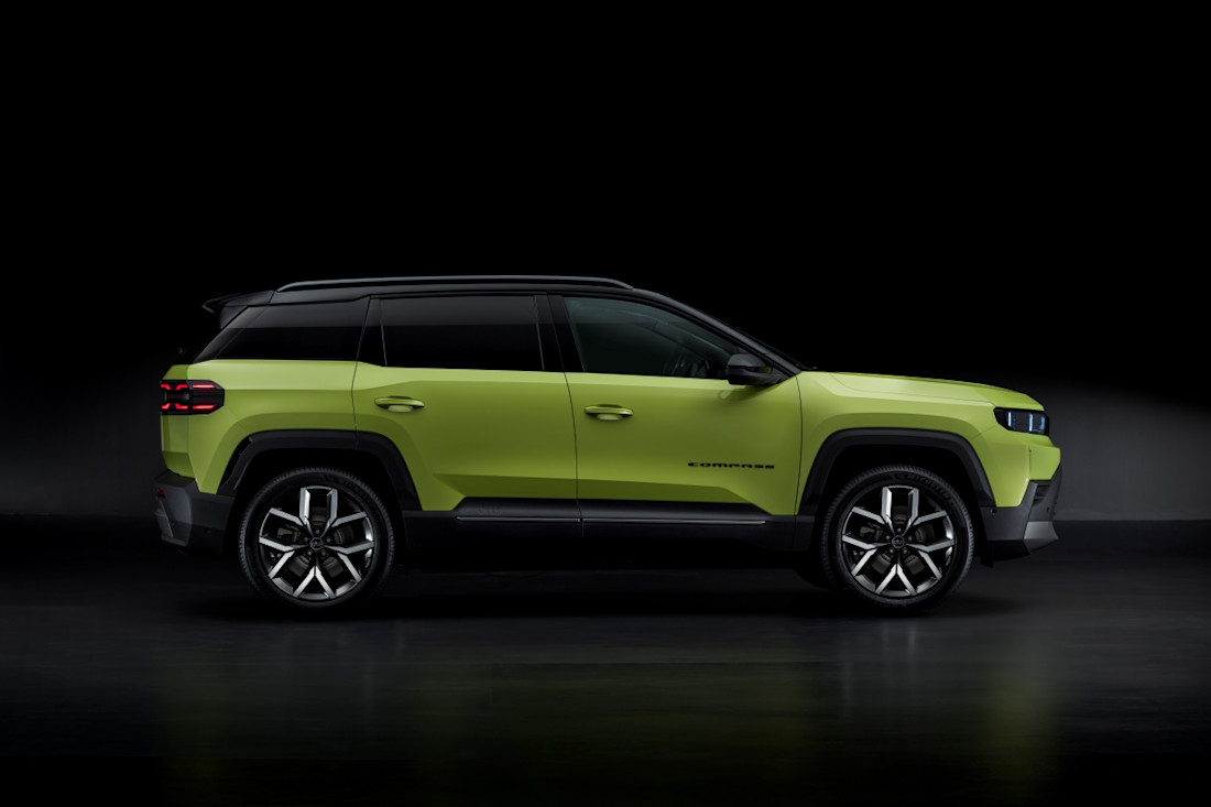 jeep-compass-2025 (9).jpg