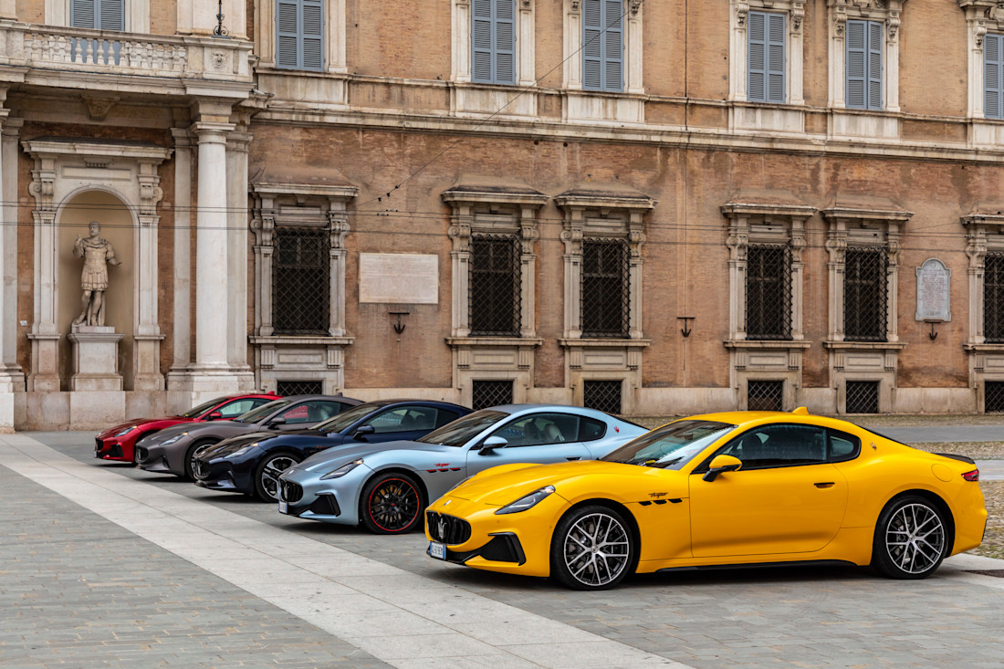 22509-MaseratiGranTurismo-carline-upinModena