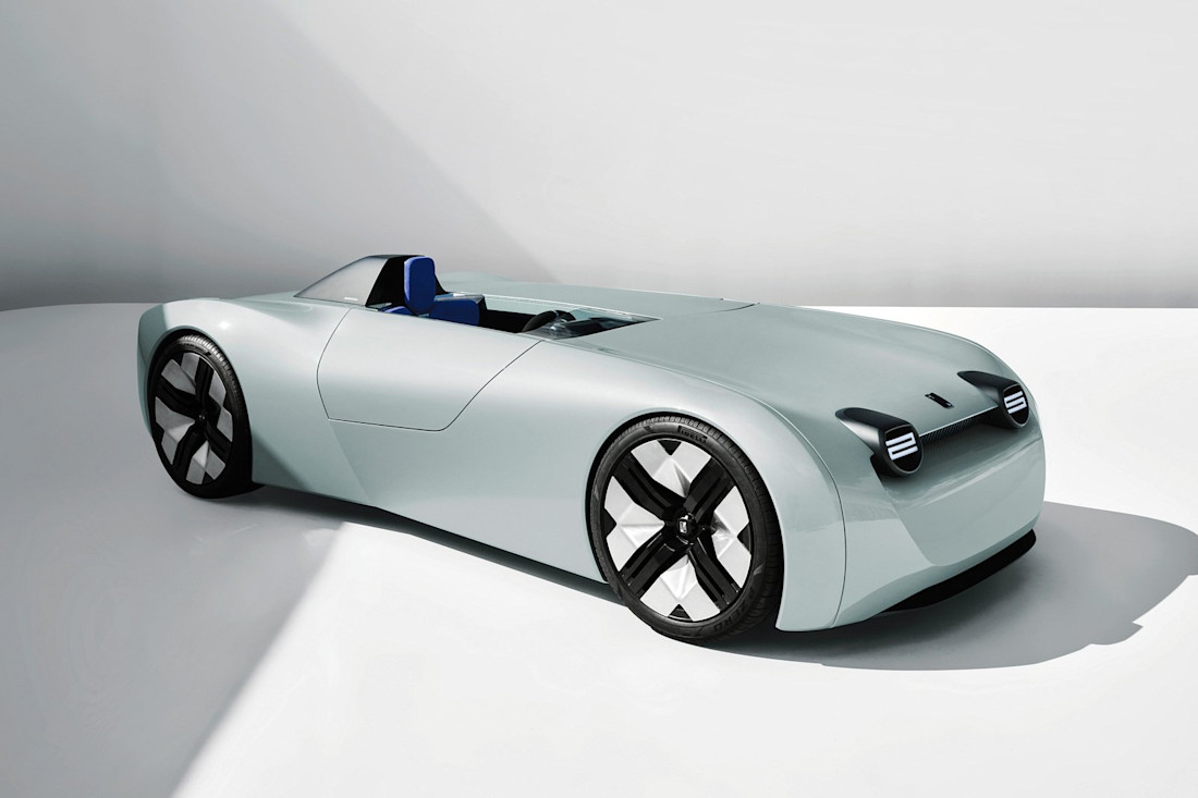 Makkina-Triumph-TR25-prototipo-2023 (2).jpg