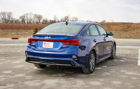 Editorial 2022 kia forte gt line 10 jm