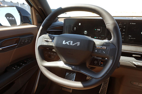 Editorial 2024 kia ev9 fd 230912 24 jl