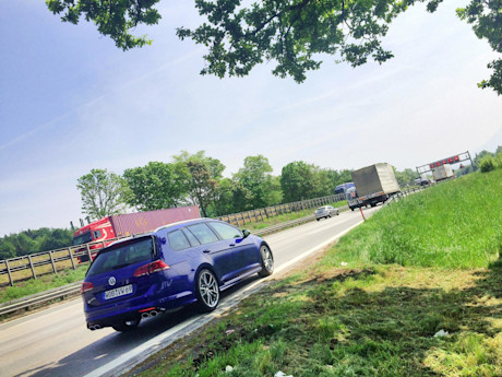 Editorial 2016 volkswagen golf r variant jy 16