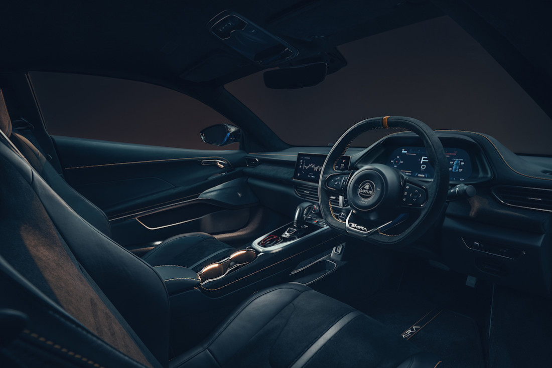 AS24 Lotus Emira 2021 interieur