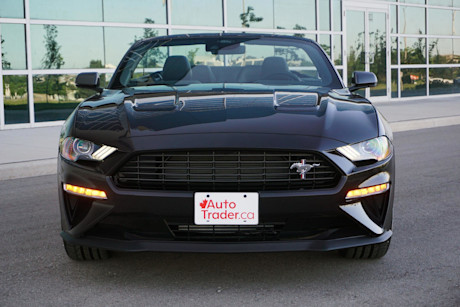 Editorial 2022 ford mustang ecoboost convertible 01 di