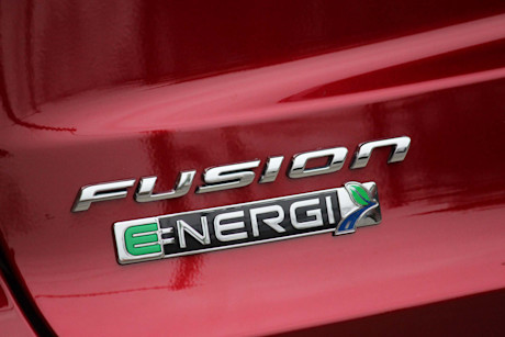 Editorial 2019 ford fusion energi titanium 13 dh