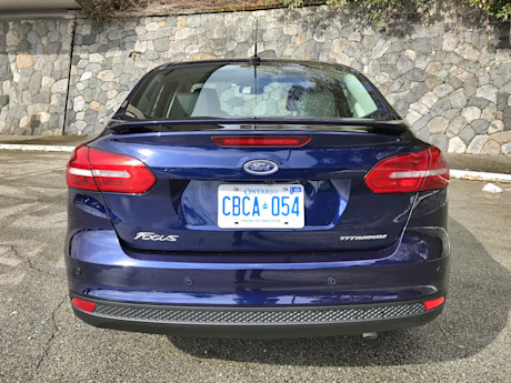 Editorial 2017 ford focus titanium sedan 06 gw