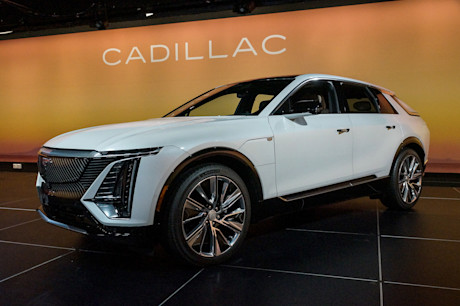 Editorial 2025 cadillac lyriq preview jv 241003 1