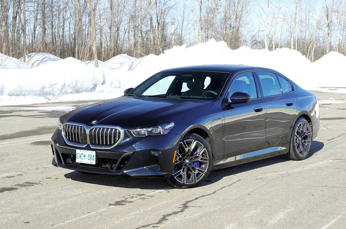 BMW 550e xDrive 2025 : essai routier Image