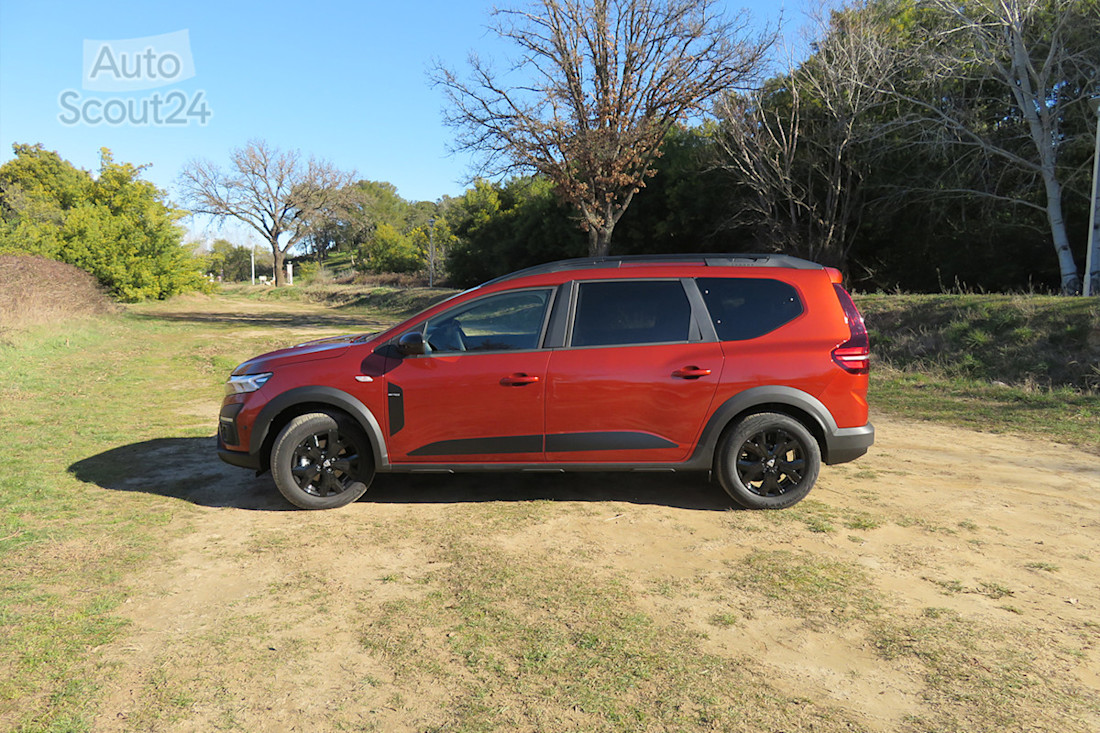 11_dacia jogger.JPG