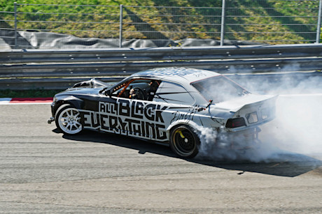 Low-scty-ps-arena-2026-drift-show_02