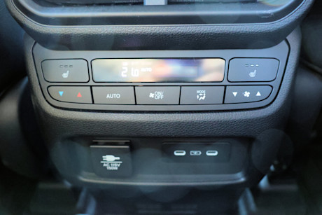 Editorial 2024 honda pilot review interior rear hvac