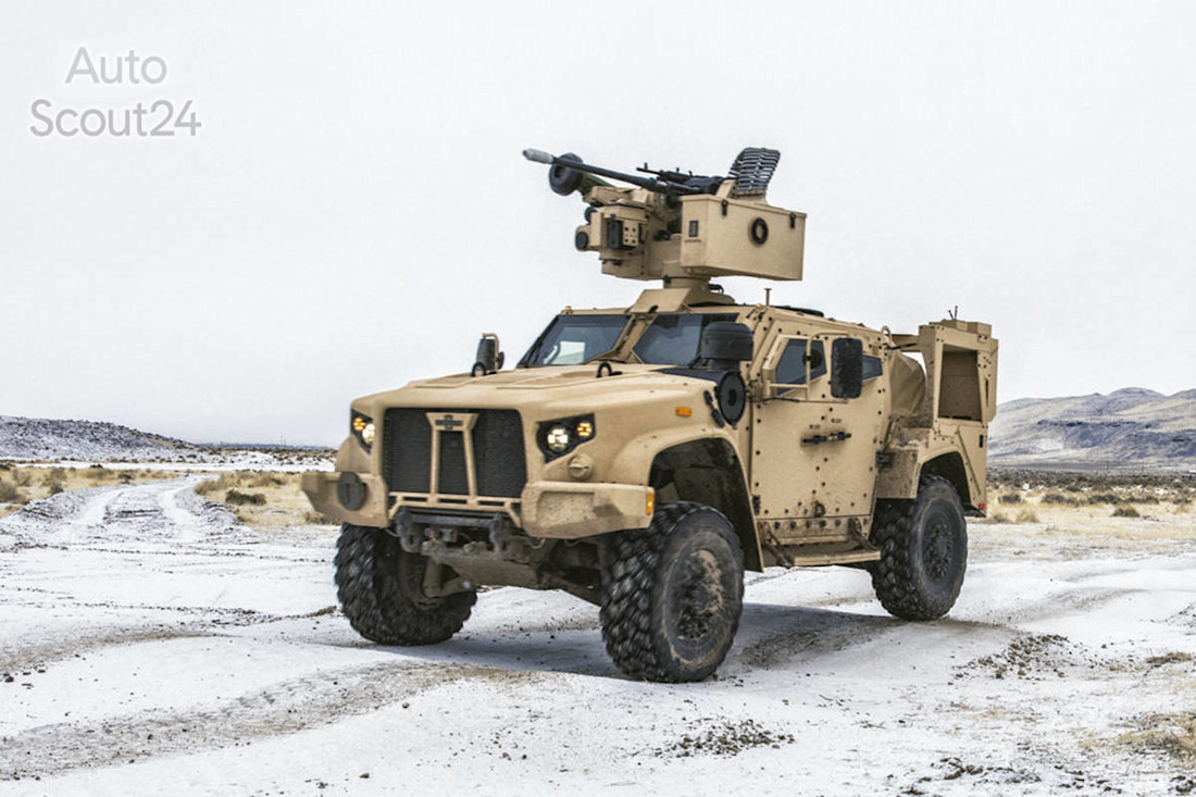 Oshkosh EJLTVmilitar hibrido (3).jpg