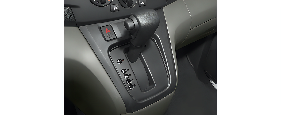Nissan NV200 2015 10