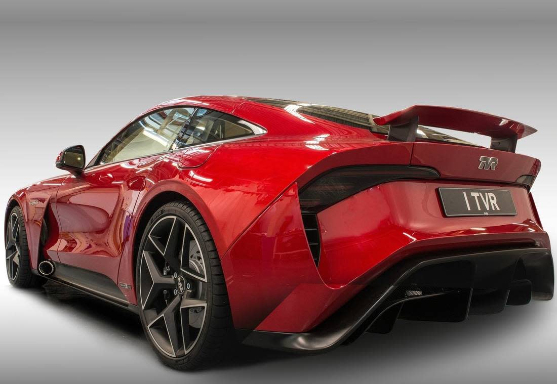 2JXFILVxFBGrxZZ2zvsz2d-3f0102a2ef46d1b70f5b57e1e478768c-tvr-griffith-back-1100