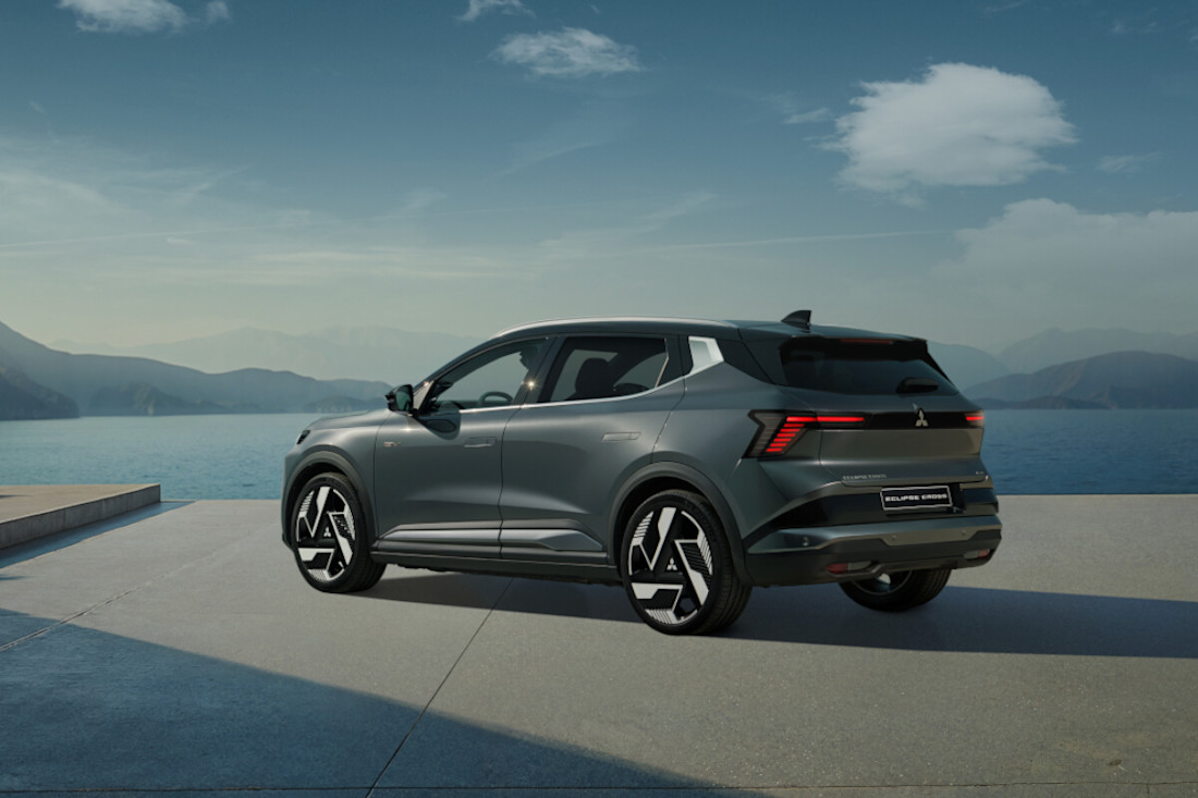 Eclipse Cross_007.jpg