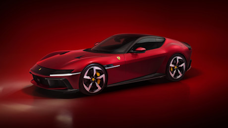 Dit is misschien wel een van de laatste auto’s met een V12 ooit