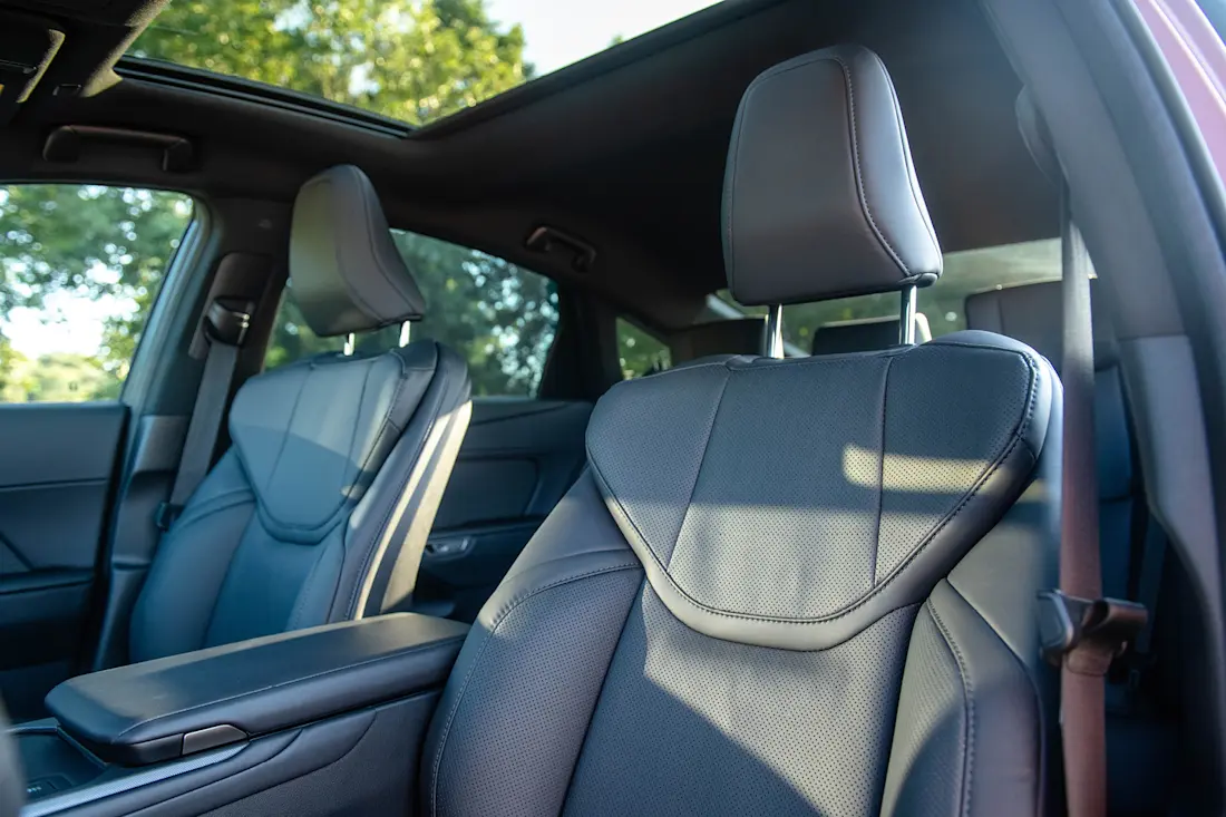 AS24 Lexus ES500e (8)