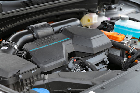 Editorial 2023 kia sportage phev ex premium 12 jw