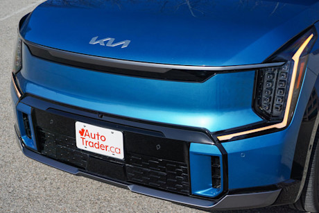 Editorial 2024 kia ev9 land gt line awd td 240417 07 di