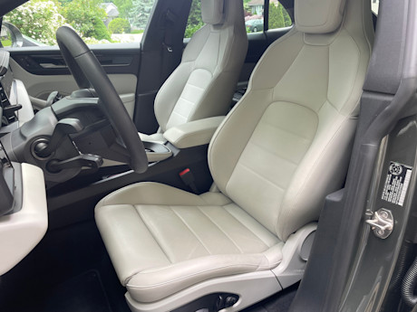 2025 Porsche Macan Electric Review Body Image