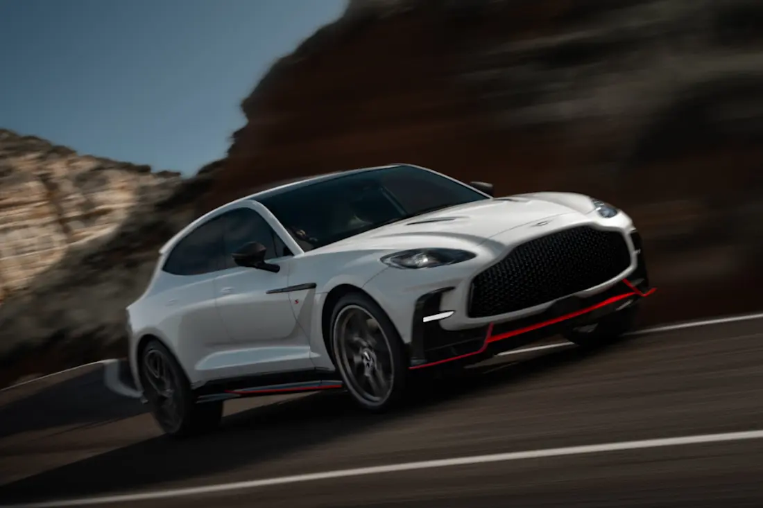 Aston-Martin-DBX-S-2025 (1)