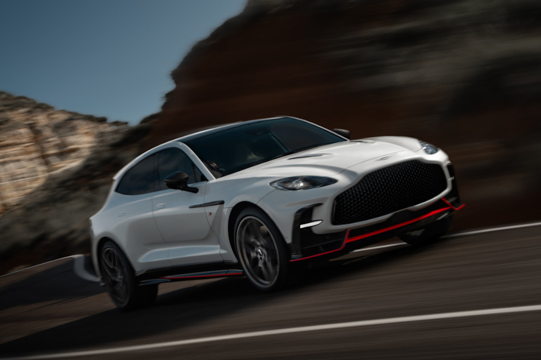 Aston-Martin-DBX-S-2025 (1).jpg
