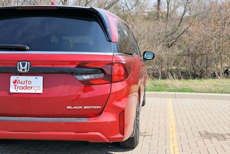 Editorial 2025 honda odyssey review exterior tail light
