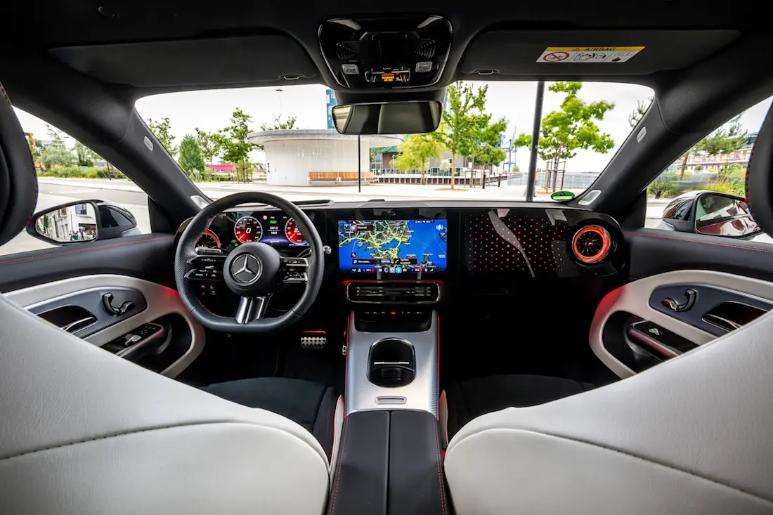 Review Mercedes CLA 2025