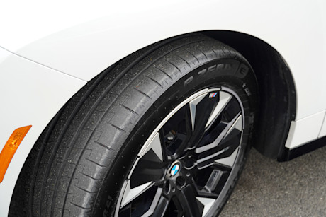 BMW iX xDrive60 2026 : essai routier Image