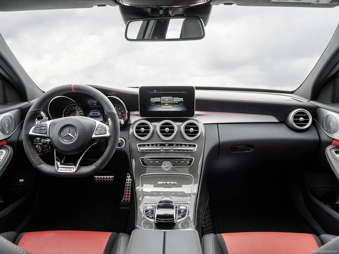 mercedes-benz-c63-interieur