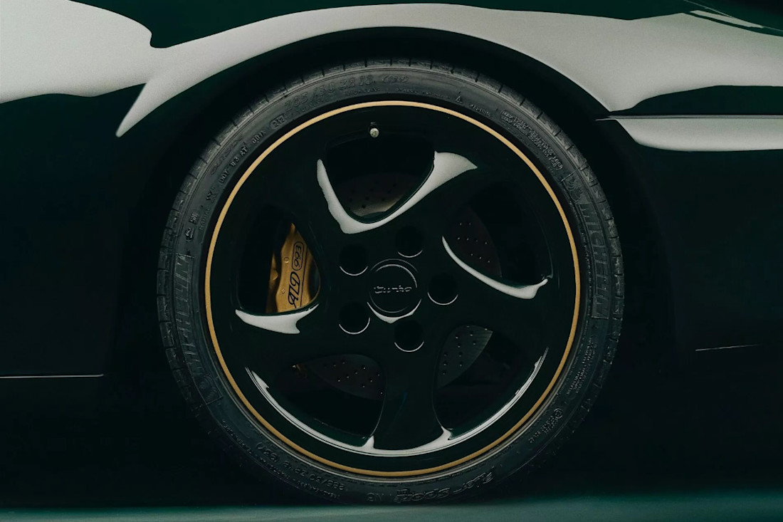 Porsche-993-Turbo-Aimé-Leon-Dore (8).jpg