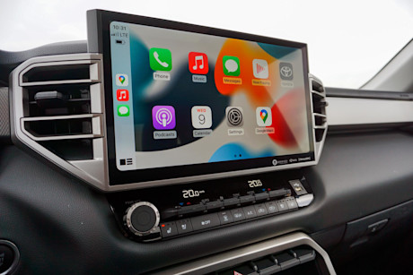 Editorial 2022 toyota tundra double cab limited 20 di