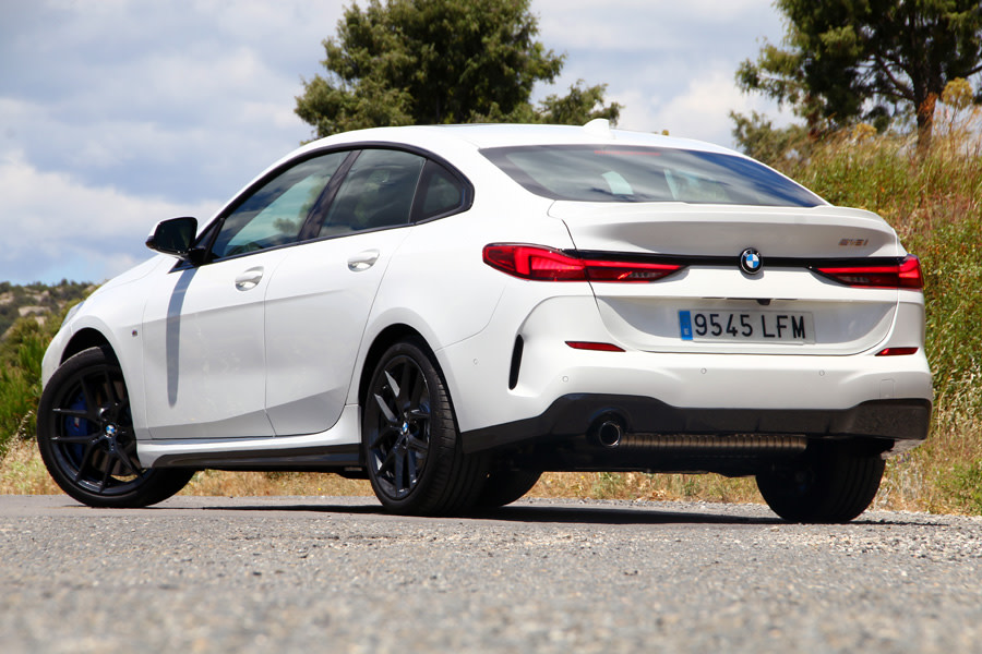 BMW 218i gran coupe (22).JPG