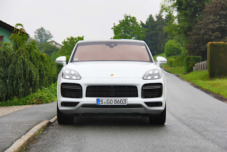 Editorial 2020 porsche caynne coupe turbo 02 dw