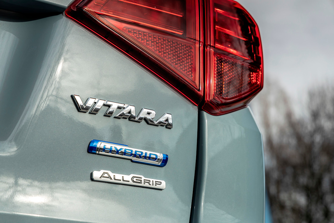 Suzuki_Vitara_1-4_Boosterjet_Hybrid_22.jpg