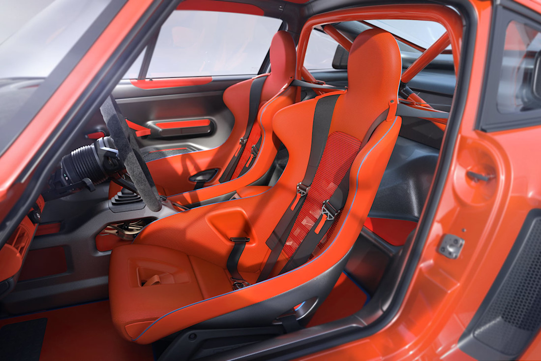 Porsche-911-Reimagined-by-Singer-DLS Turbo-autoscout24 (22).jpg