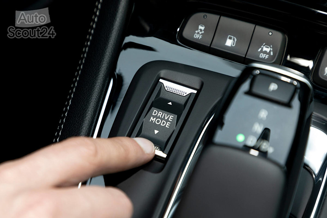 13-Opel-Grandland-Hybrid4-515801.jpg
