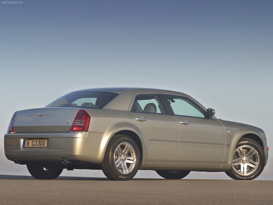 Chrysler-300C-2005-1600-0f