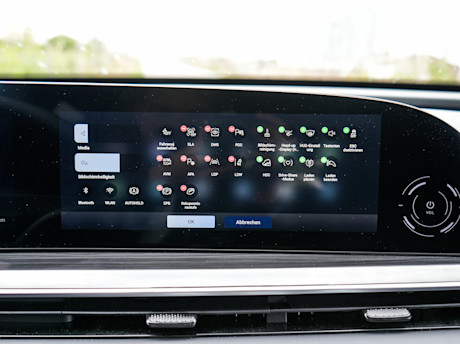 Omoda 9_Screen