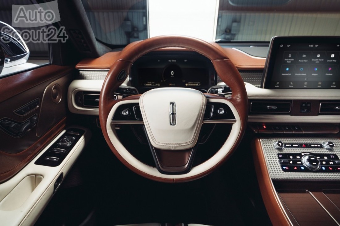 Lincoln-Aviator-Shinola-Concept-3 (2).jpg