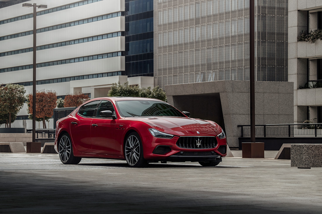 18853-MaseratiGhibliTrofeoMY22