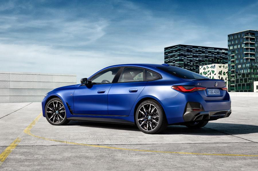 BMW i4 08.jpg