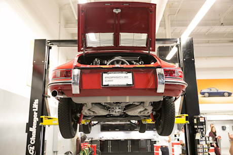 Editorial porsche classic factory restoration 03 jw