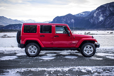 Editorial 2015 jeep wrangler unlimited sahara bm 01