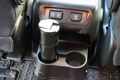 Editorial 2019 toyota sienna se awd v6 7 pass 35 dh