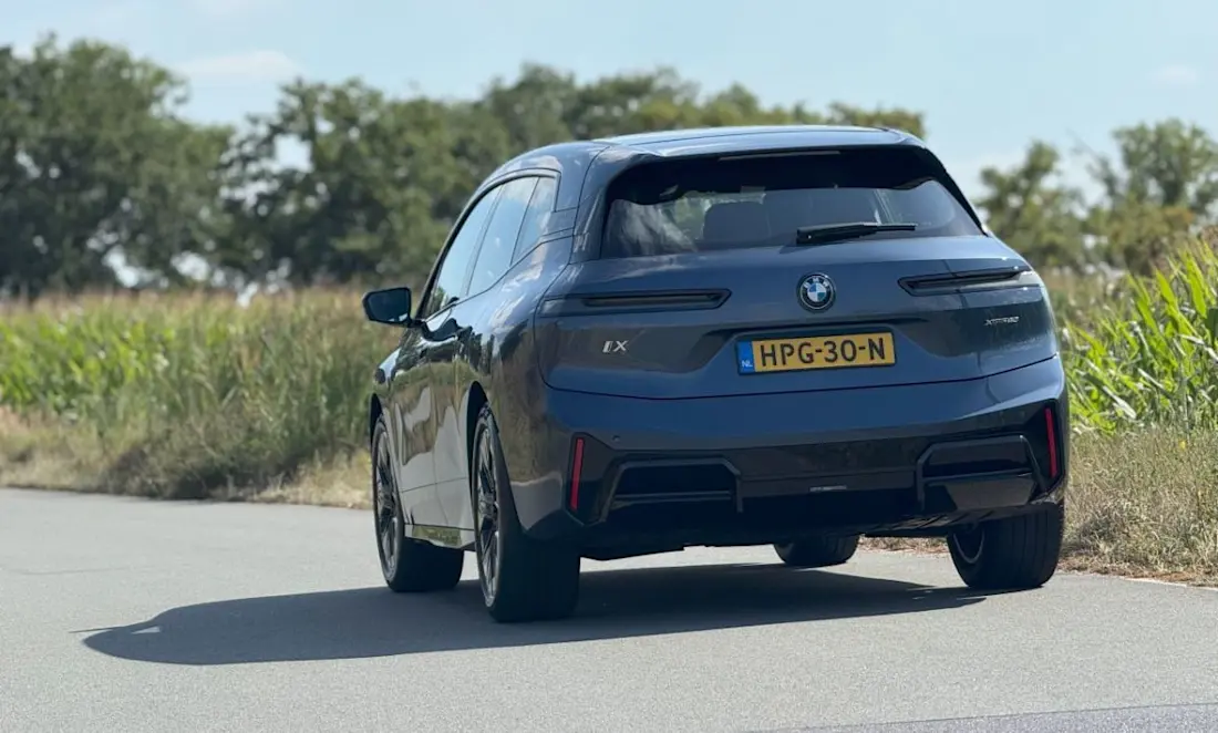 BMW iX test 3