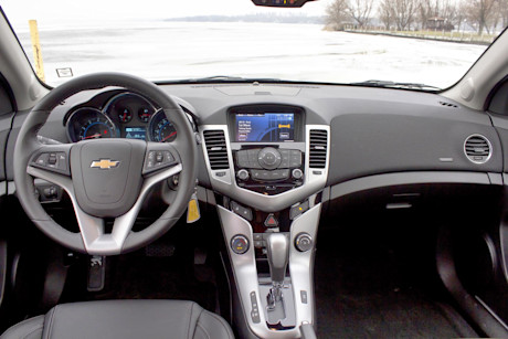 Editorial 2014 chevrolet cruze rs turbo jw 08
