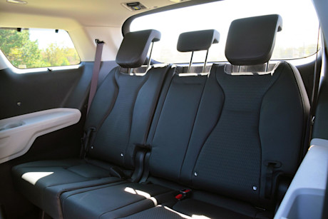 Editorial 2024 kia carnival sx td 240216 19 sha