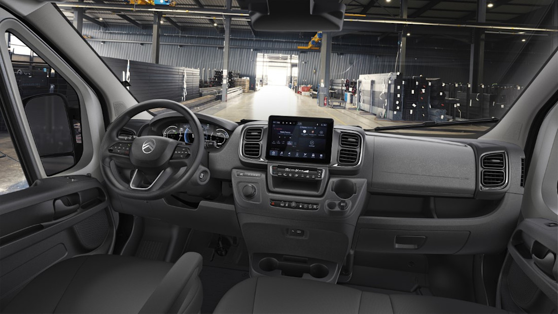 08_Nieuwe-Citroen-bedrijfswagenrange-met-focus-op-elektrificatie-en-connectiviteit-nu-te-bestellen
